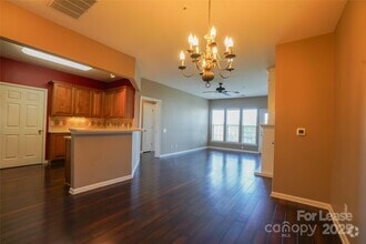 Building Photo - 14746 Via Sorrento Dr