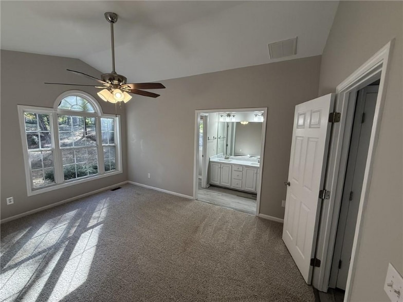 Building Photo - 8111 Oak Arbor Rd