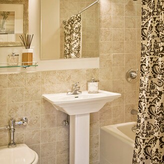Building Photo - 6 Camelot Ct