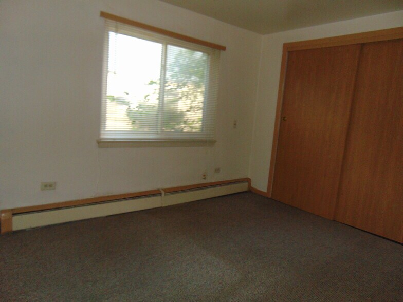 Building Photo - 1907 14th Ave