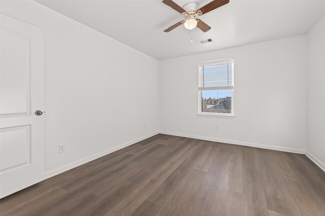 Building Photo - 20807 Echo Manor Dr