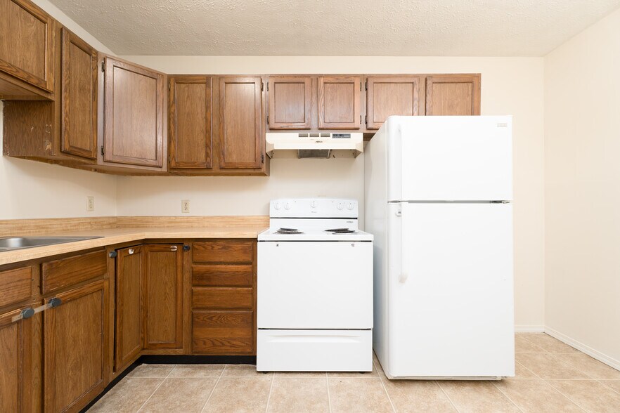 Building Photo - 4116 Benttree Dr