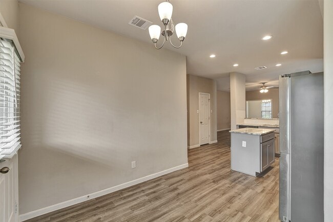 Building Photo - 10029 Ocelot Ct