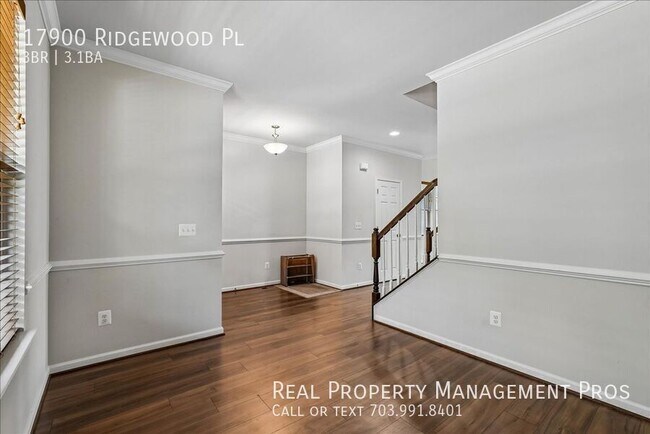 Building Photo - 17900 Ridgewood Pl
