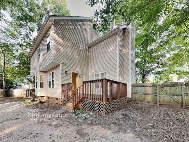 Building Photo - 701 Morton Farm Rd