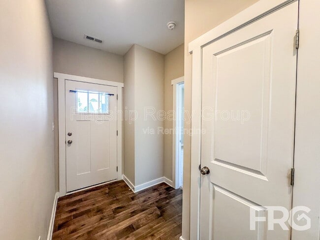 Building Photo - 1507 S Taylor St