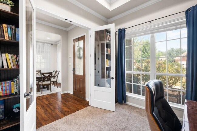 Building Photo - 1400 Horizon View Dr