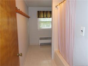 Building Photo - 29 Holmeslea Ct