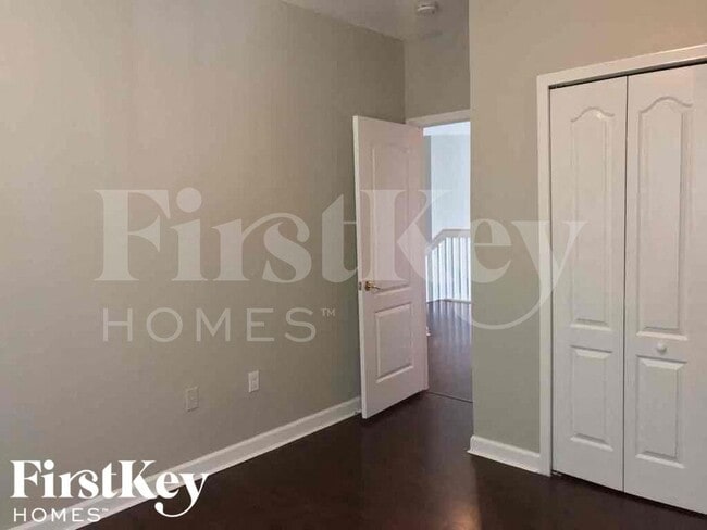 Building Photo - 15320 SW 141st Ct