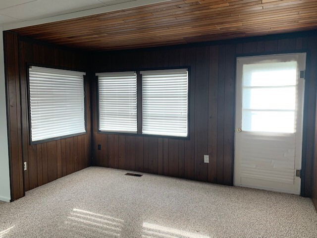 Building Photo - 762 Rhodes Rd