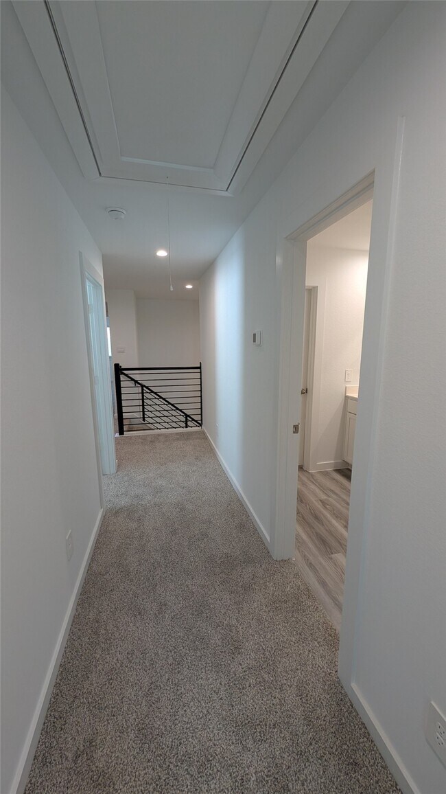 Building Photo - 10610 Wellesley Ter Trl