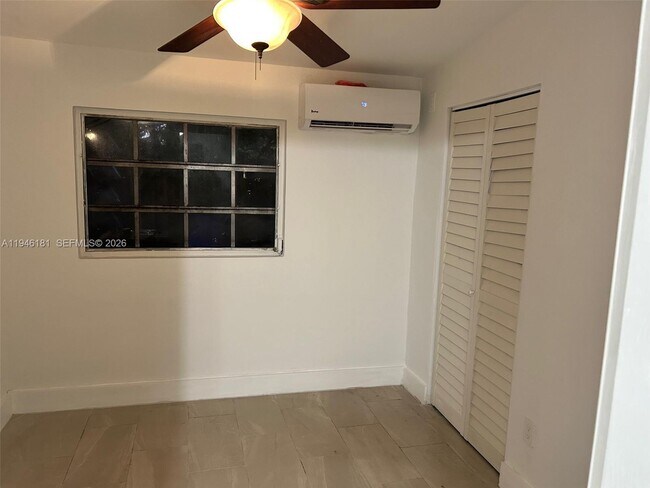 Building Photo - 261 NW 49th St