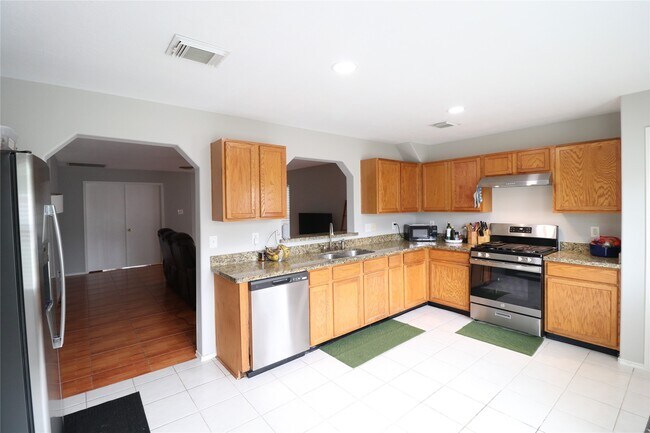 Building Photo - 811 Slate Valley Ln
