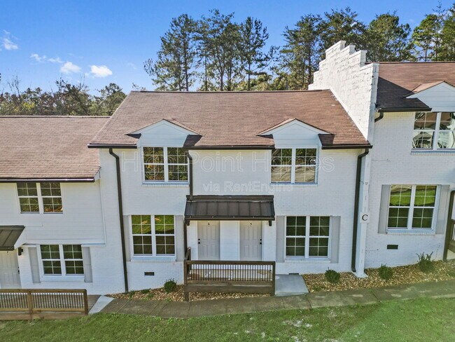 Building Photo - 400 Gallery Ln