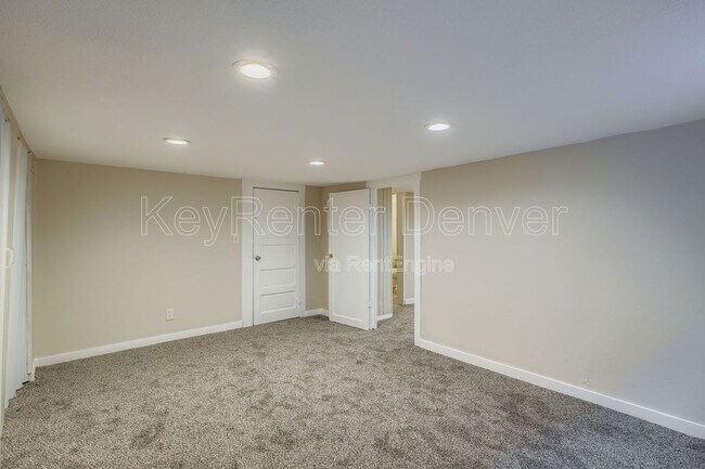 Building Photo - 1010 Jay St