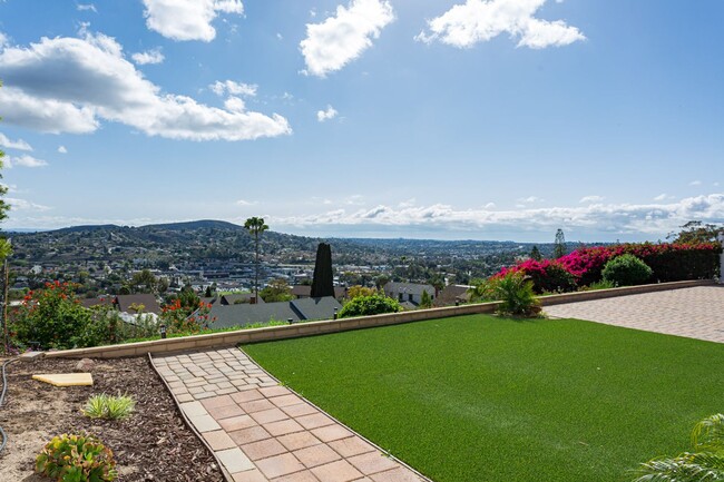 Building Photo - Mt. Helix Ranch Home with Views