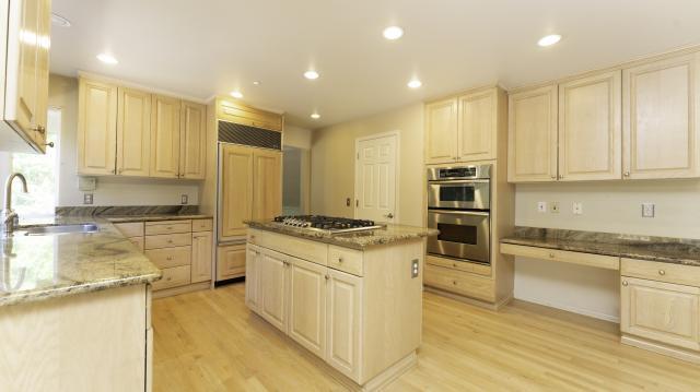 Building Photo - 4 bedroom in Issaquah WA 98027