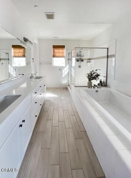 Building Photo - 1561 Thorpe Trl