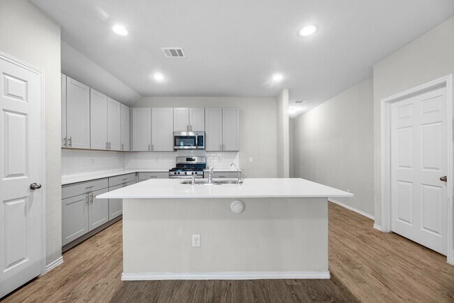 Building Photo - 18922 Cedar Moss Ct