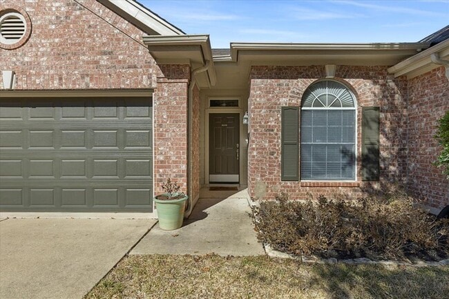 Building Photo - 4104 Sun Spirit Dr