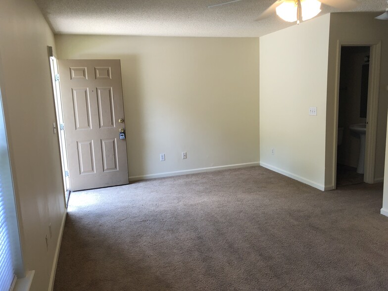 Building Photo - 5414 Talserwood Dr