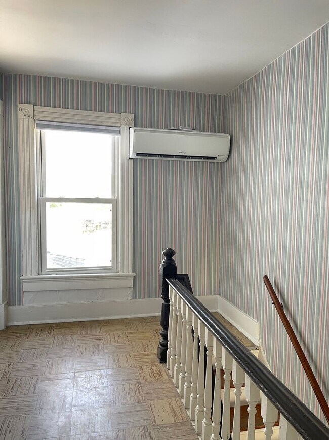 Building Photo - Lawrenceville Home with Lots of Charm and Space