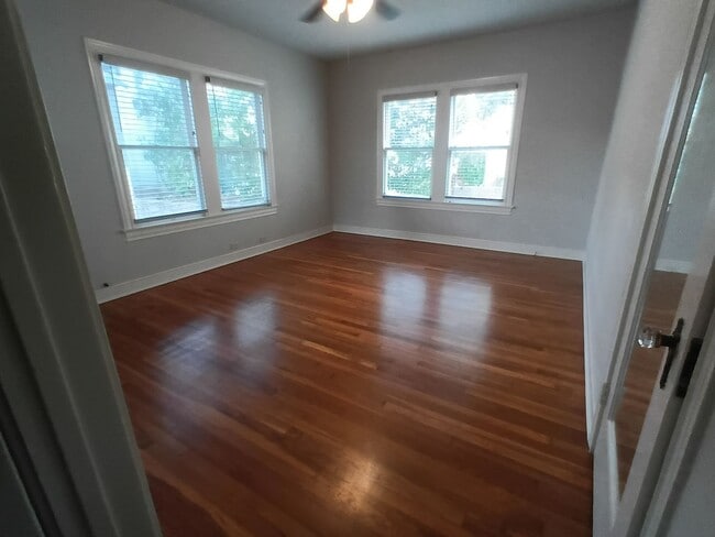 Building Photo - 109 W Norwood Ct