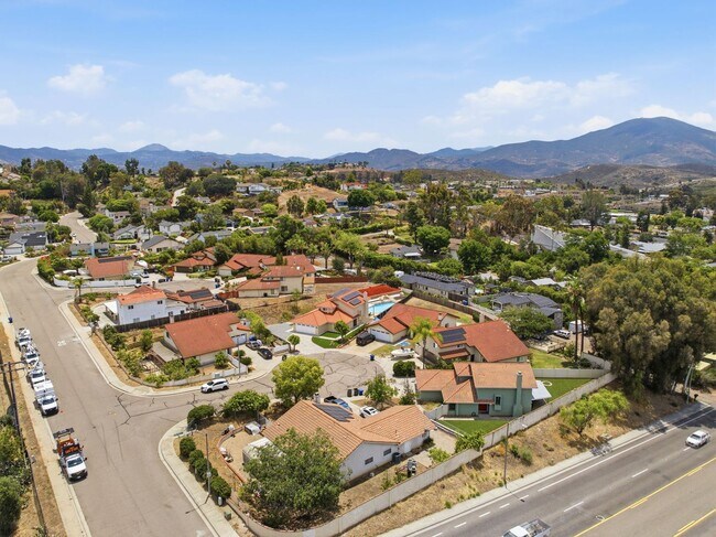 Building Photo - 4153 Golden Star Ct