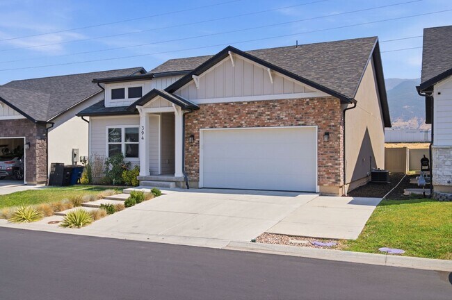 Building Photo - Modern 2022 Kaysville Rambler with 3 Bedrooms
