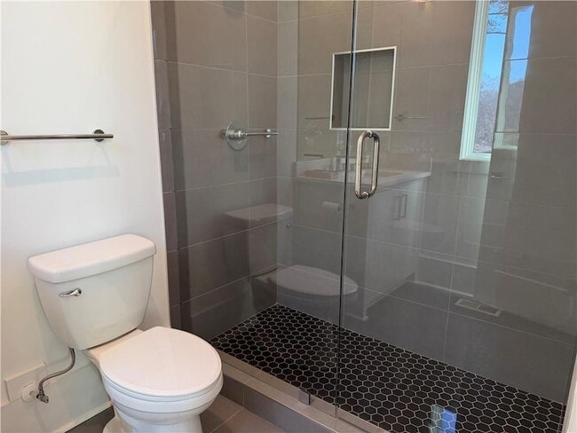 Building Photo - 2385 Nesbitt Dr NE