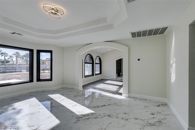 Building Photo - 7040 Obannon Drive