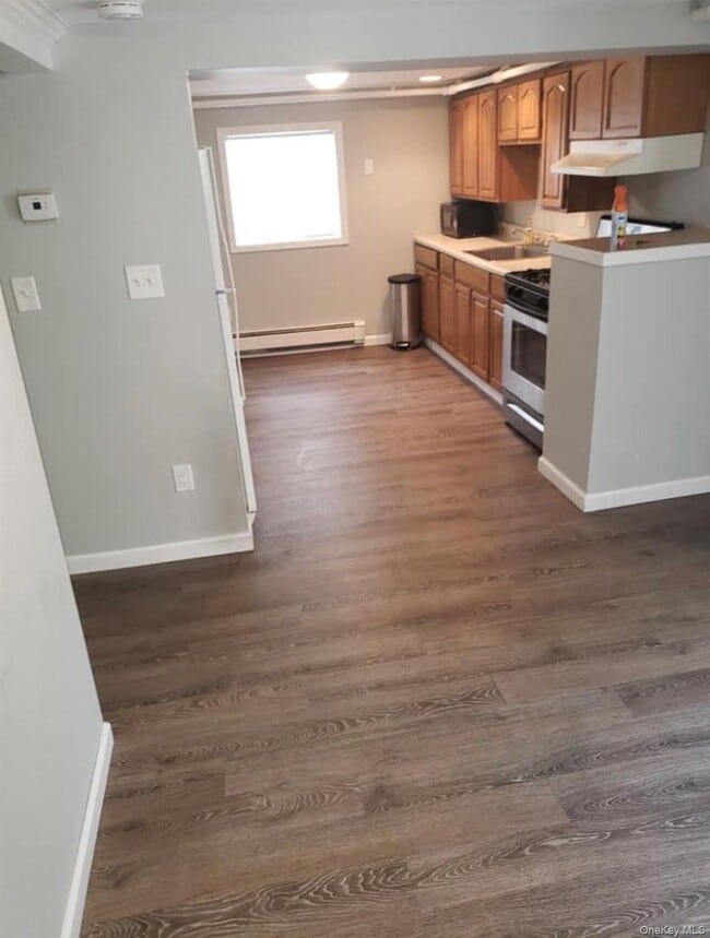 Building Photo - 15 Hawthorne Ave