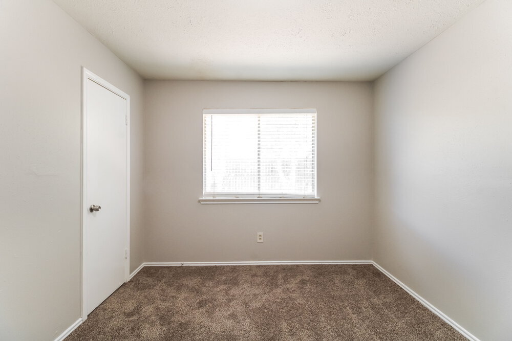 Building Photo - 1418 Hunters Park Dr