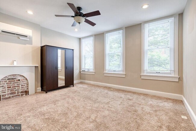 Building Photo - 23 N Chester St