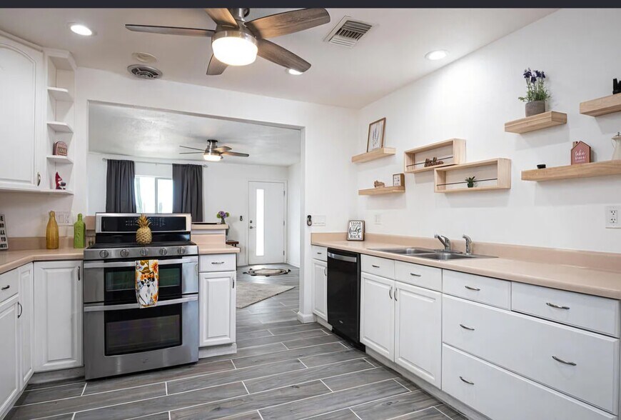 Building Photo - 66792 Hacienda Ave