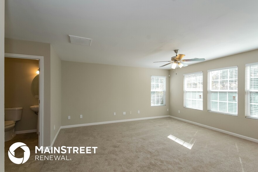 Building Photo - 5677 Sable Way