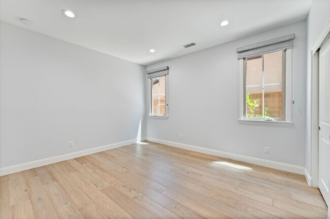 Building Photo - 59 Parkdale