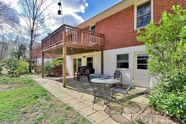 Building Photo - 312 Monte Vista Ave