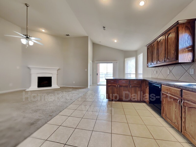 Building Photo - 4005 Martinsburg Dr