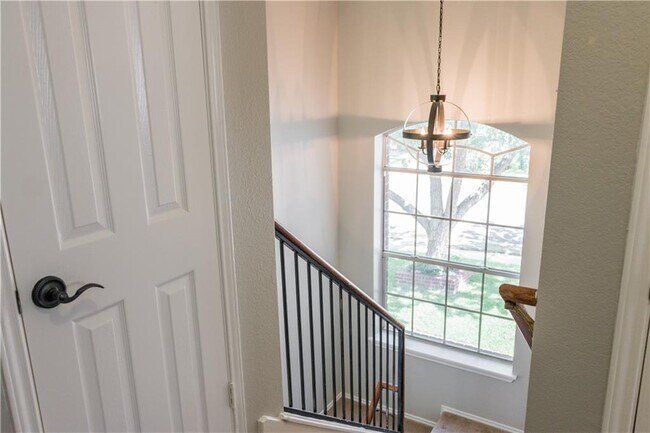 Building Photo - 13464 Athens Trail