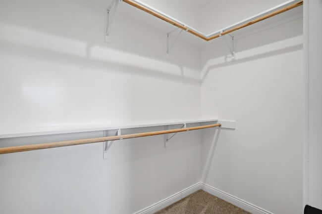 Building Photo - 2700 Easley Cabin Cir