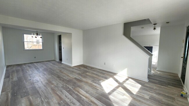 Building Photo - 259 Windsor Castle Dr