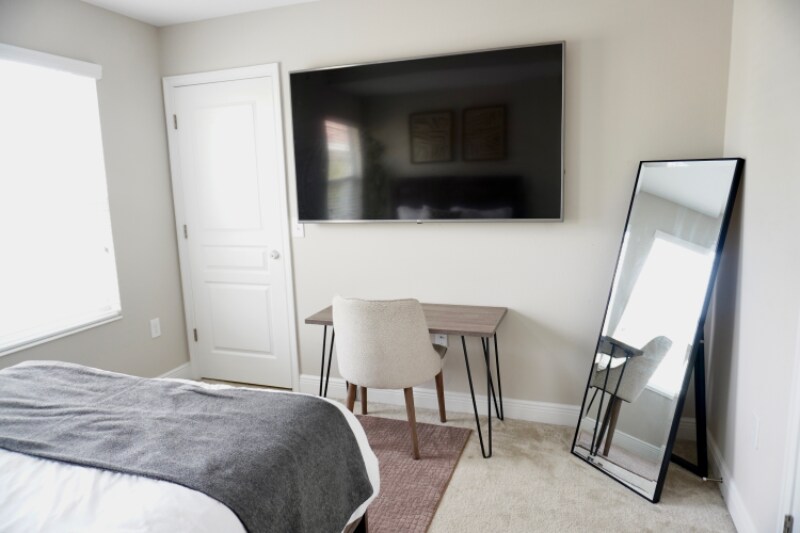 Building Photo - 2126 W Spruce St