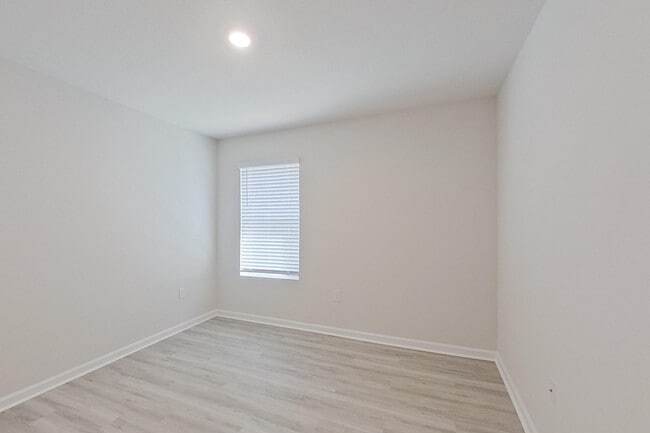 Building Photo - 4647 Malay Cir
