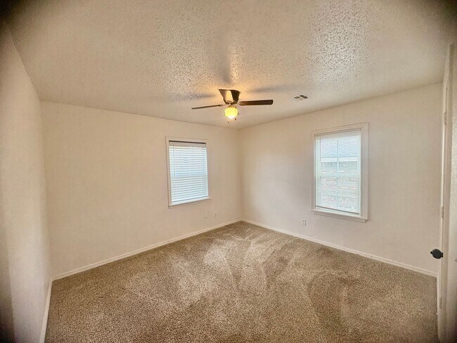 Building Photo - RENT SPECIAL!!!! Three bedroom home in S.W. OKC
