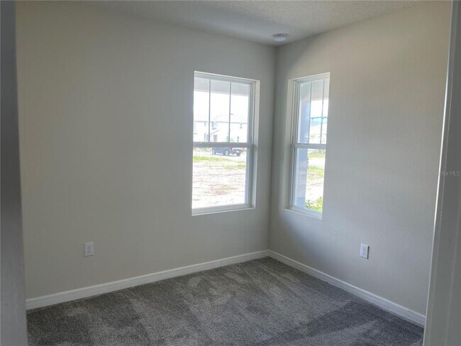 Building Photo - 1260 Regal King Dr