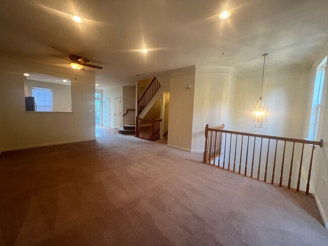 Building Photo - Updated 3 Bedroom Townhome in Upper Marlboro!
