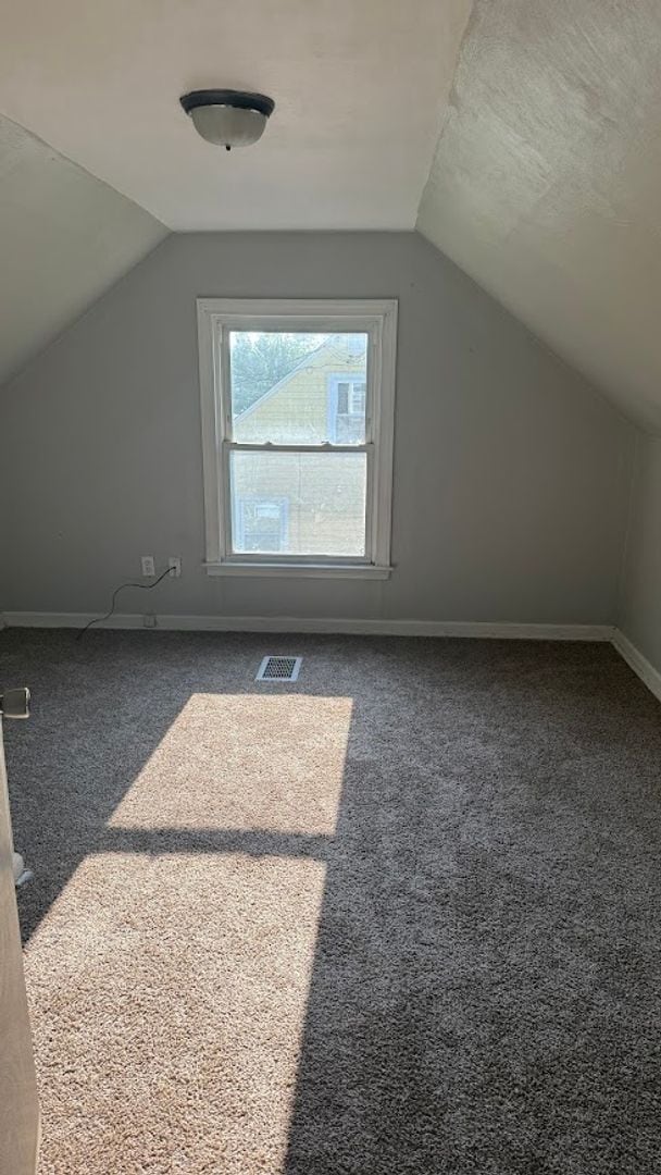 Building Photo - Rent or rent to own !