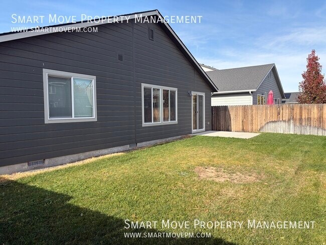 Building Photo - 3440 N W 12th Ave