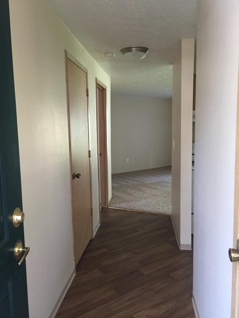 1 Bedroom entry - Forest Park Apartments